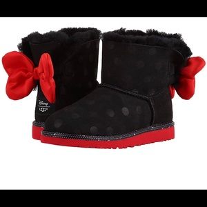 UGGS Limited Edition Disney Sweetie Bow Kids NWT